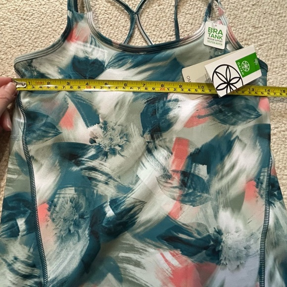 Gaiam Woman’s Dragonfly Shine Bra Tank. Size XS. Emerson Print. OM-DRI - Picture 11 of 16